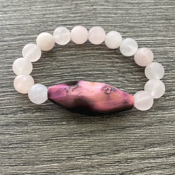 Jewelry - Genuine pink agate nugget bracelet with 12mm matte rose quartz.
